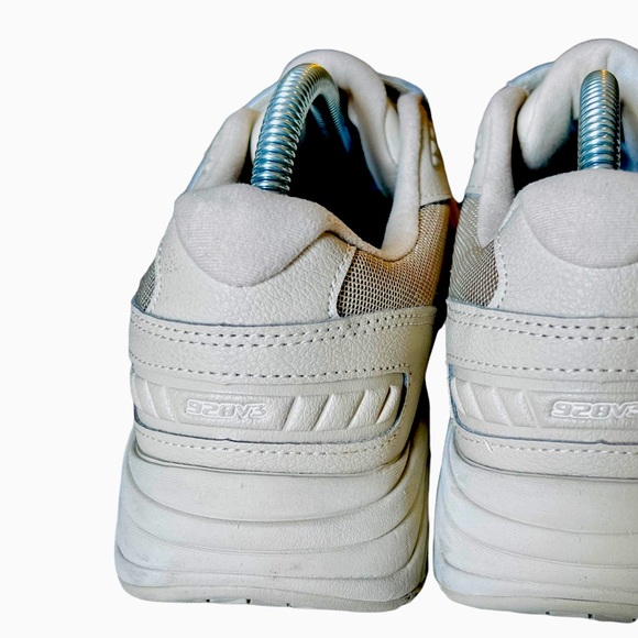 New Balance Men's 928 V3 Hook and Loop Walking Shoes Beige Size 7.5 2E Wide - Picture 6 of 9
